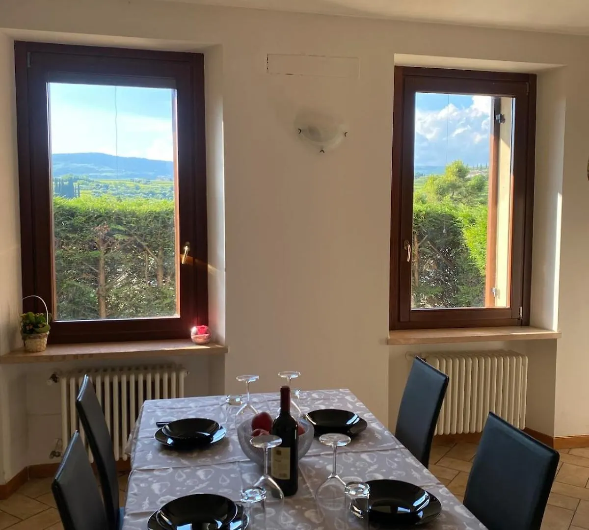 Apartment In The Heart Of Valpolicella サン・ピエトロ・イン・カリアーノ 0*,  イタリア